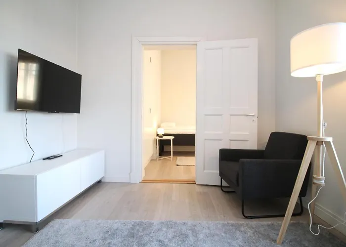 Forenom Serviced Uudenmaankatu Apartment