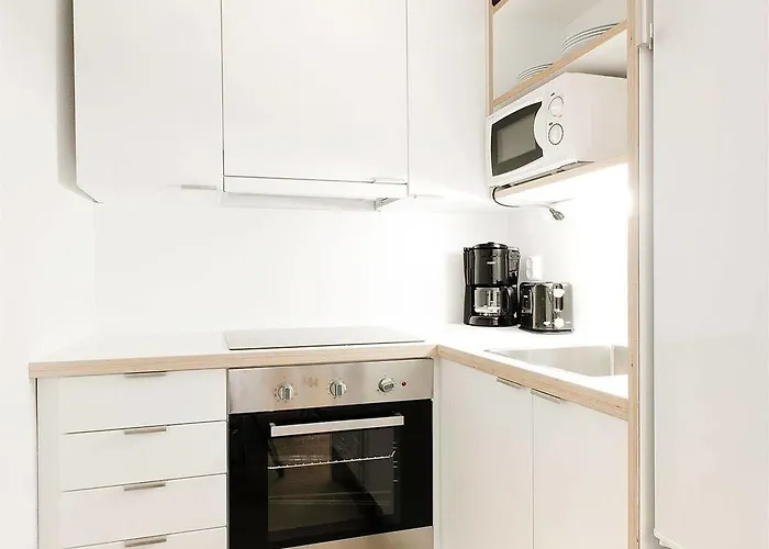 Forenom Serviced Uudenmaankatu Apartment